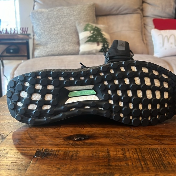 ADIDAS ULTRABOOST 1.0. Men’s 10.5 black. NWT - Picture 4 of 5